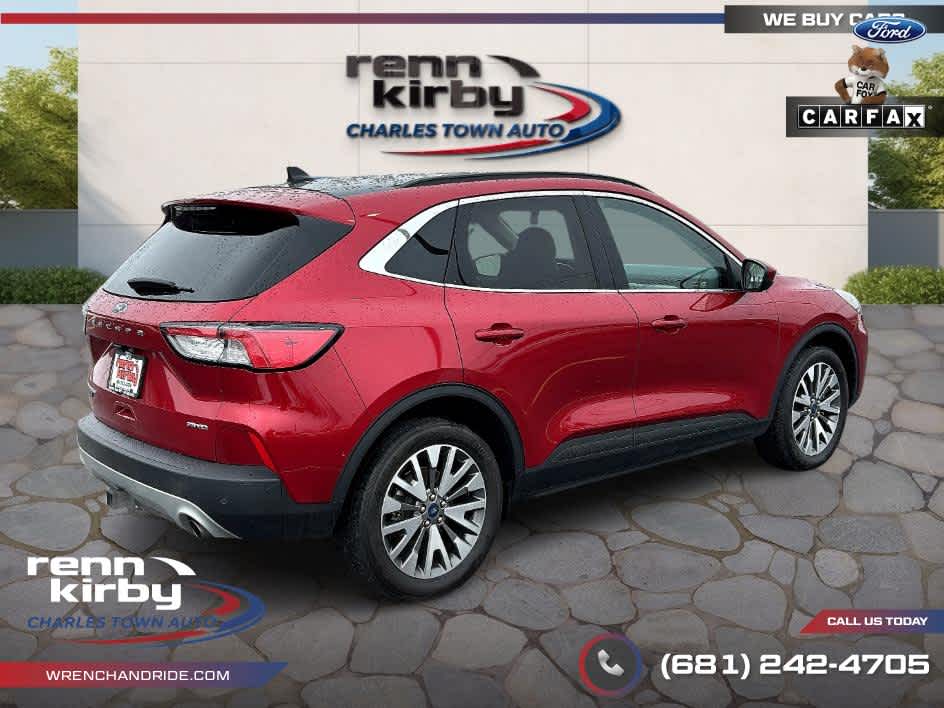 2022 Ford Escape Titanium