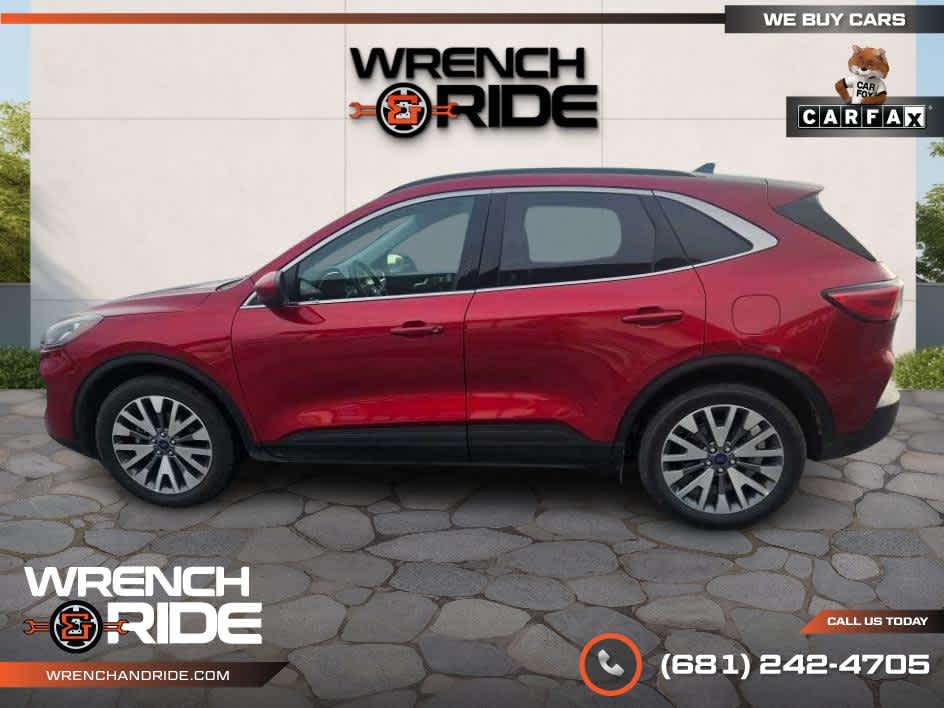 2022 Ford Escape Titanium