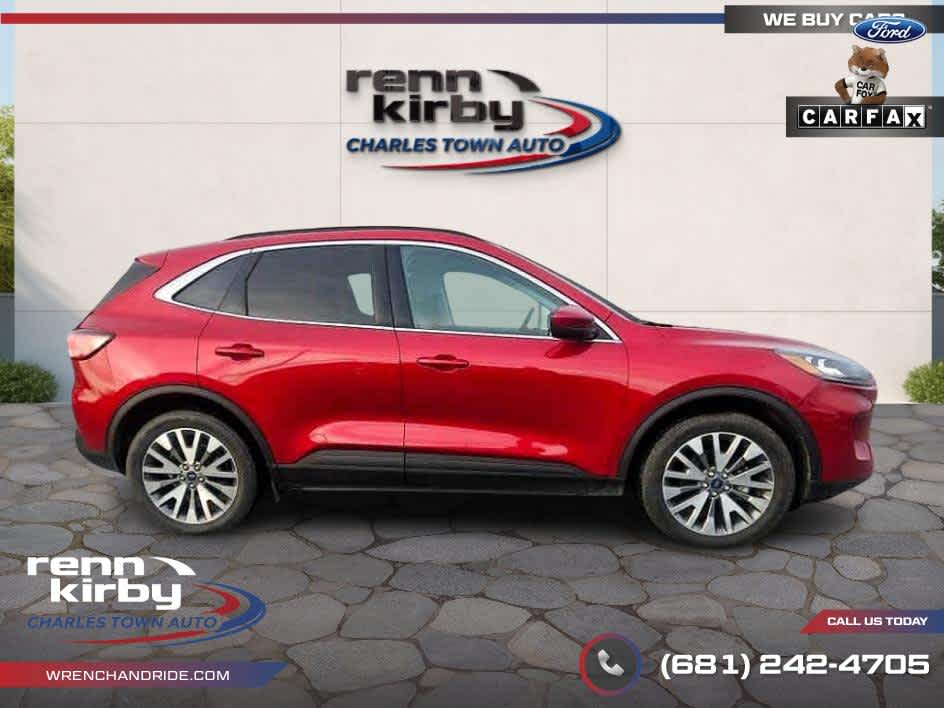 2022 Ford Escape Titanium