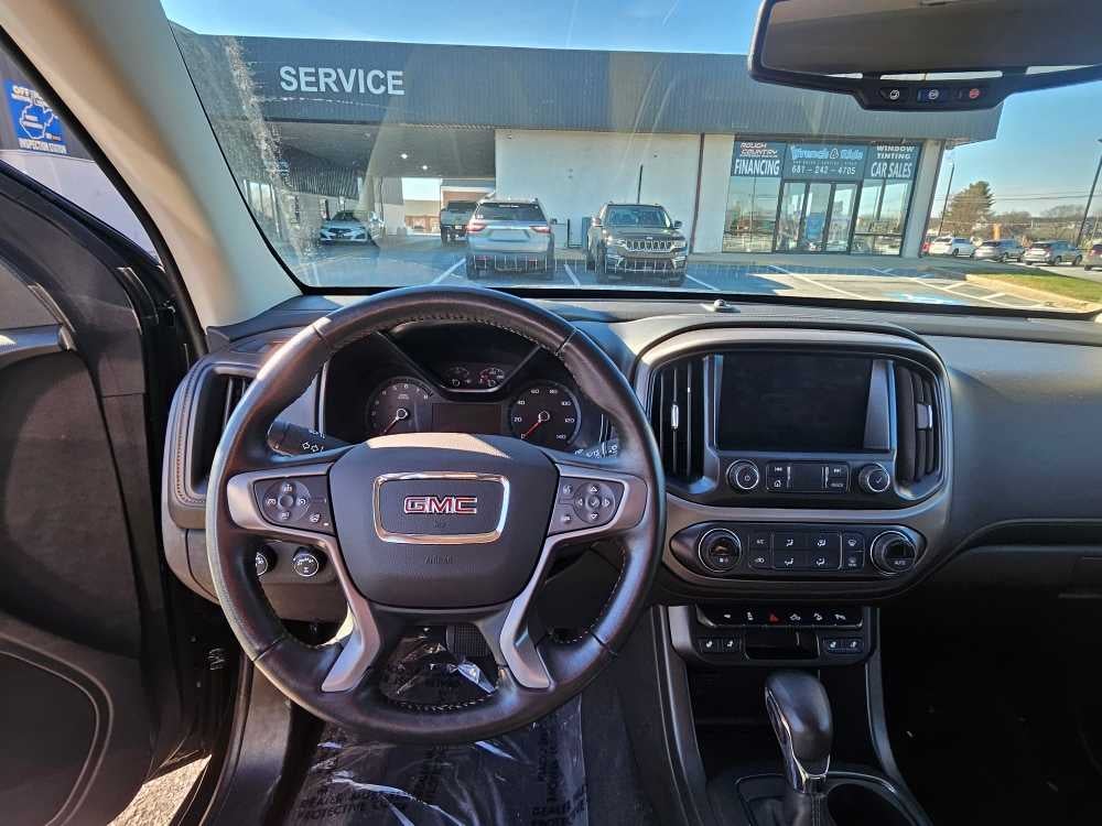 2022 GMC Canyon 4WD AT4 w/Leather