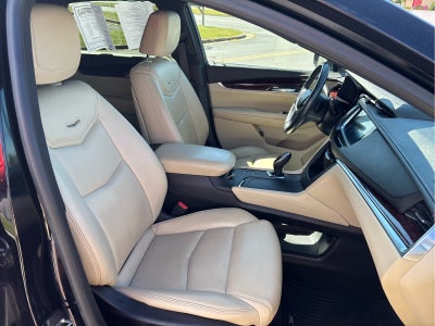 2017 Cadillac XT5 Luxury AWD