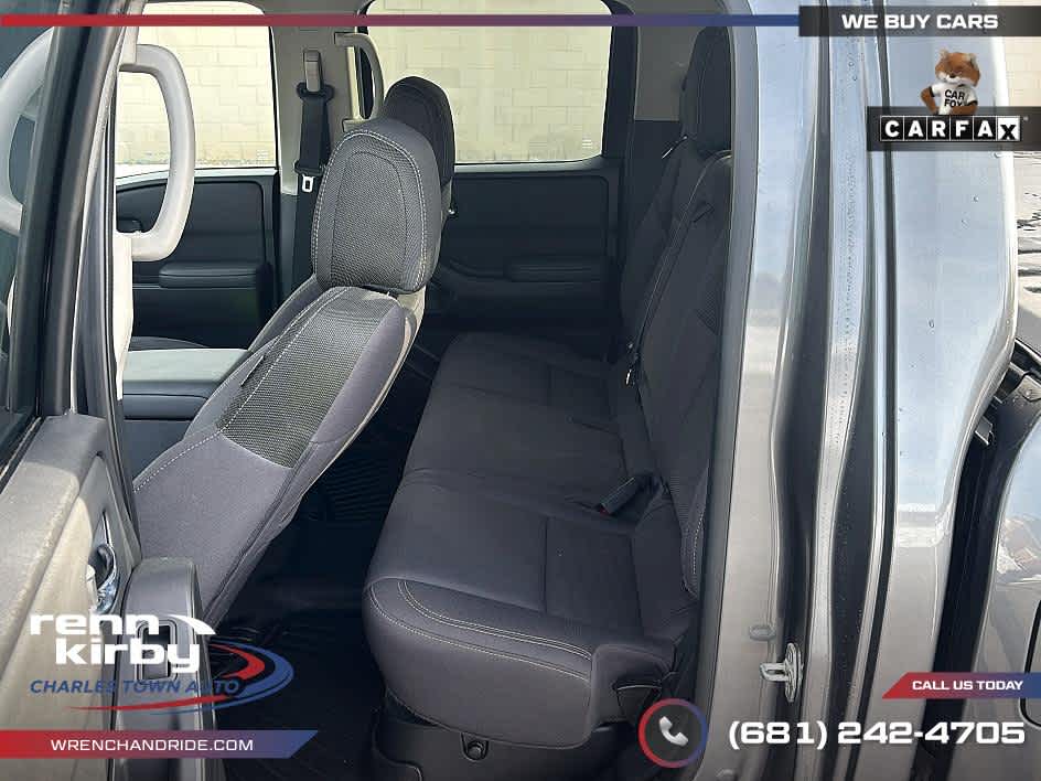 2022 Nissan Frontier SV