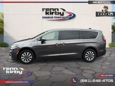 2023 Chrysler Pacifica Hybrid Touring L