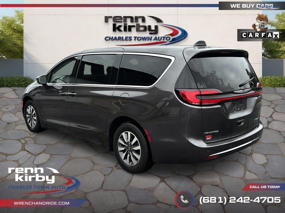 2023 Chrysler Pacifica Hybrid Touring L