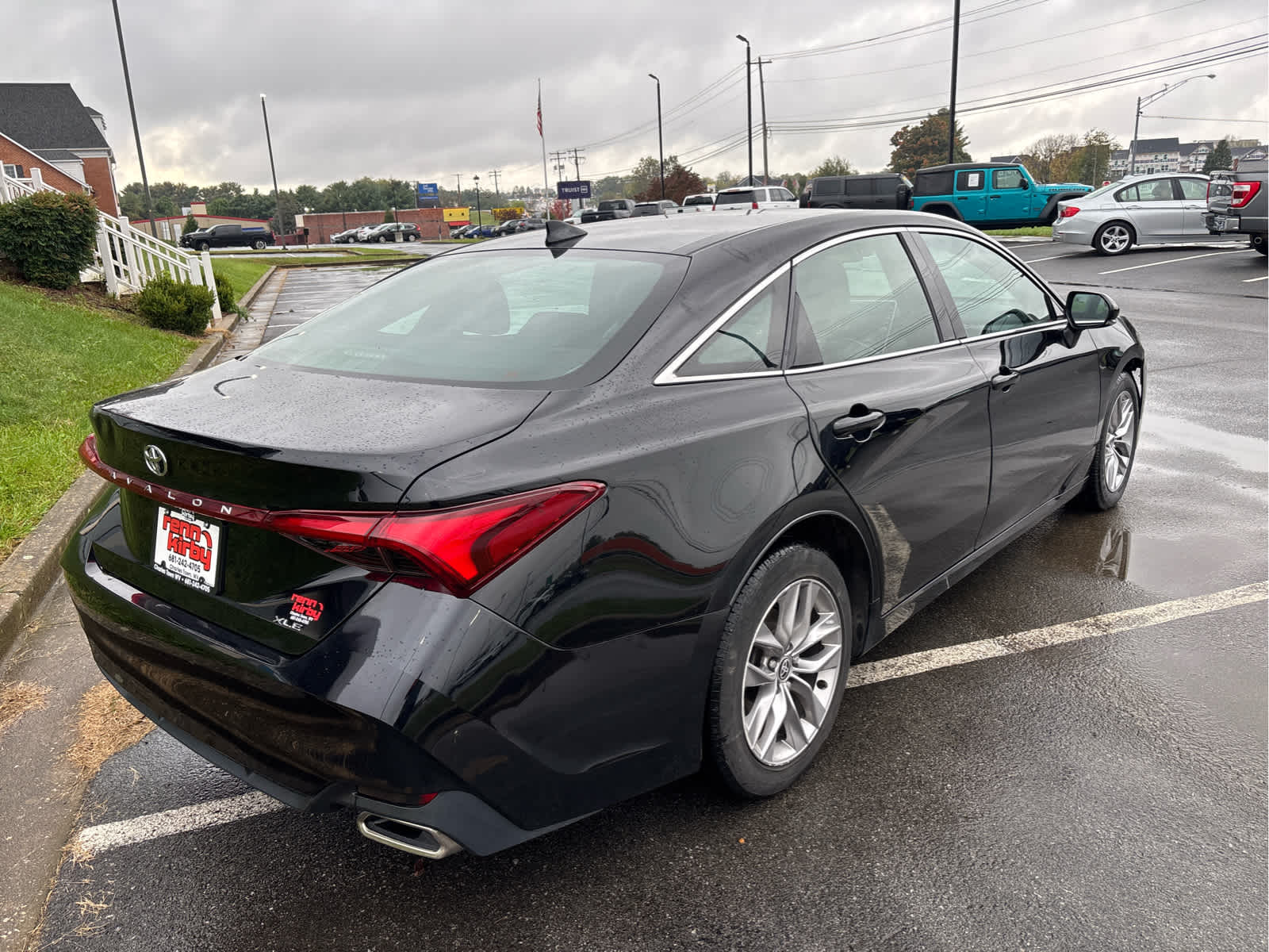 2021 Toyota Avalon XLE