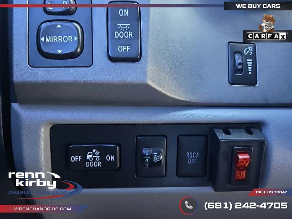 2012 Toyota Tundra CrewMax 5.7L FFV V8 6-Spd AT (Natl)