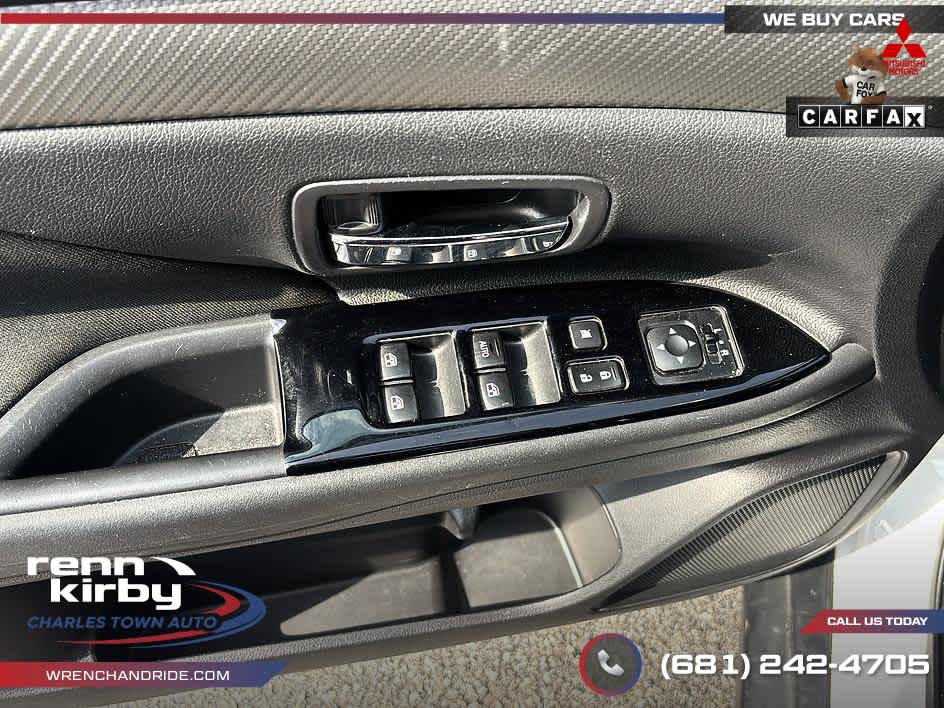 2016 Mitsubishi Outlander ES