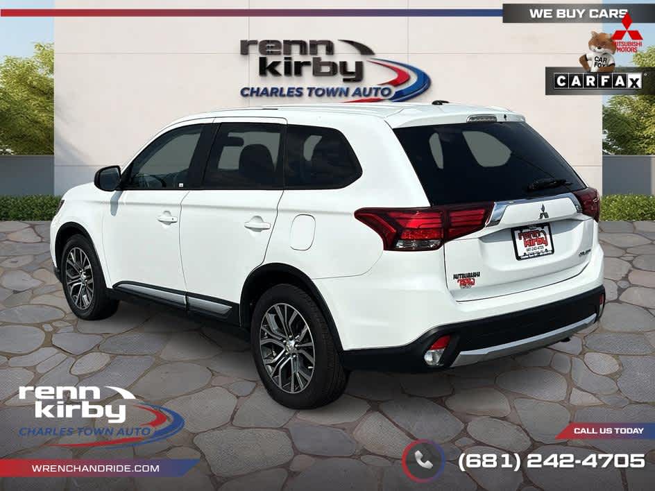 2016 Mitsubishi Outlander ES
