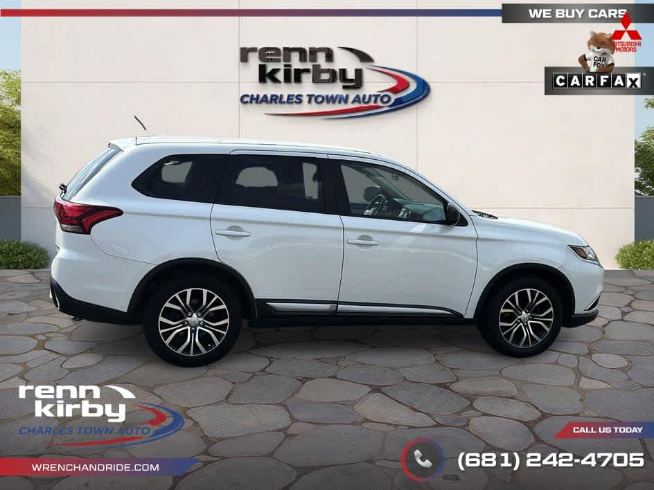 2016 Mitsubishi Outlander ES