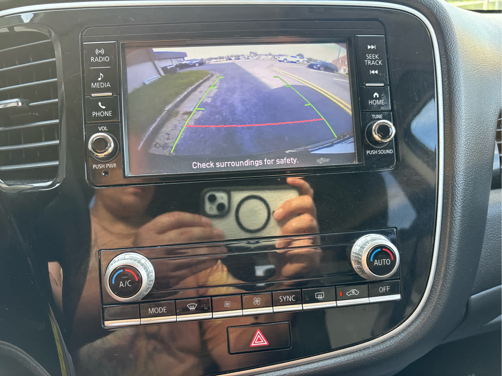 2020 Mitsubishi Outlander ES