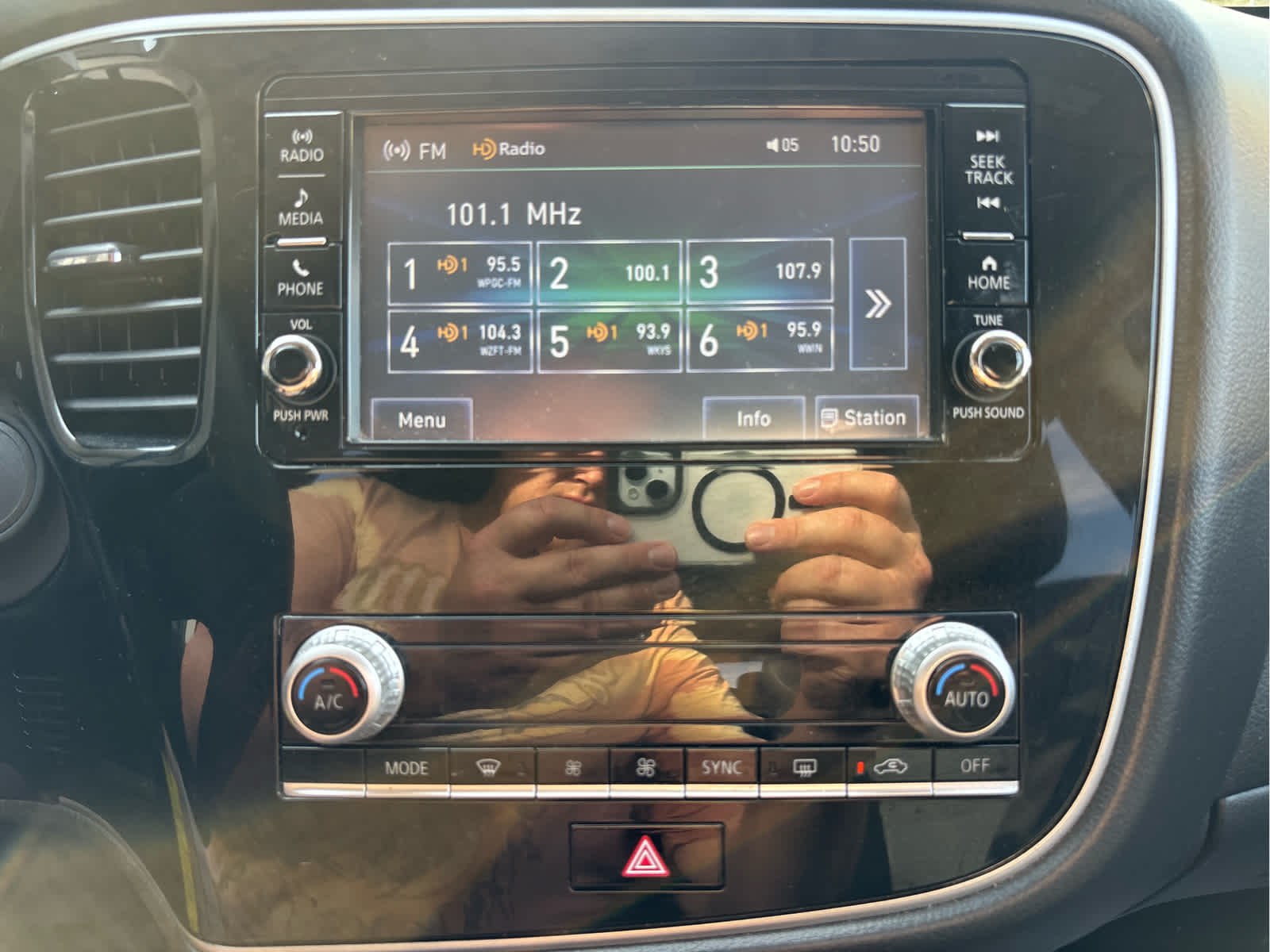 2020 Mitsubishi Outlander ES