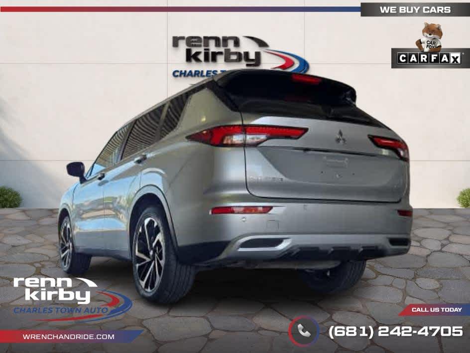 2022 Mitsubishi Outlander SE