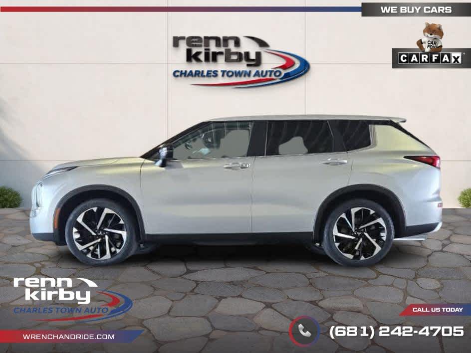 2022 Mitsubishi Outlander SE