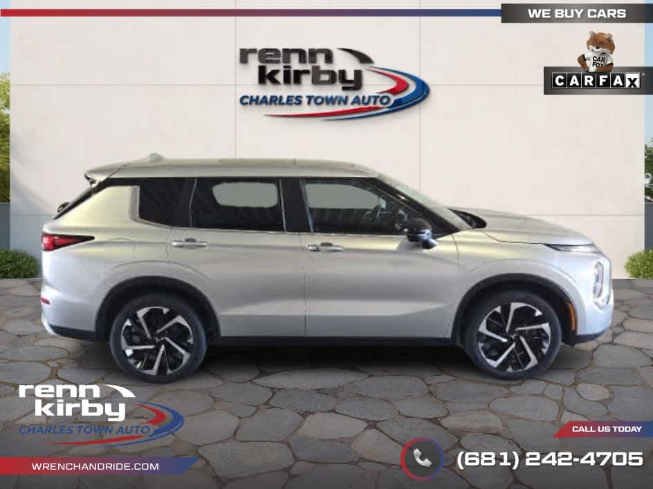 2022 Mitsubishi Outlander SE